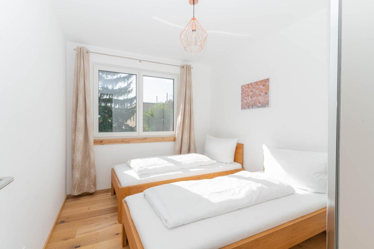 Luxurious Apartment With Big Balcony Near City Center Wina Bagian luar foto